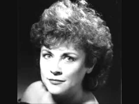 Constanza Cuccaro-"Regnava nel silenzio...Quando rapito in estasi", Lucia di Lammermoor