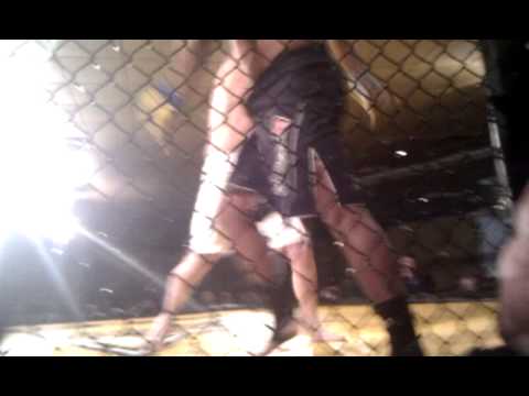 Simon Shirt vs Greg Large