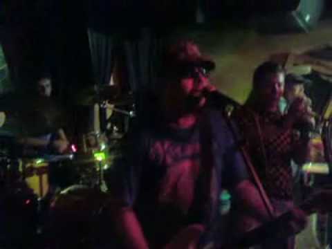 7EDEM feat Peci Pecito- Oshte edna bira por favor - Live at Swingin Hall