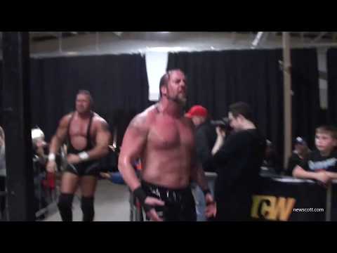 The Kardinal Sinners vs Lincoln Steen & The American Patriot - TCW