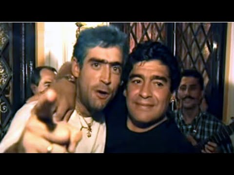 RODRIGO LE CANTA A MARADONA: "LA MANO DE DIOS"