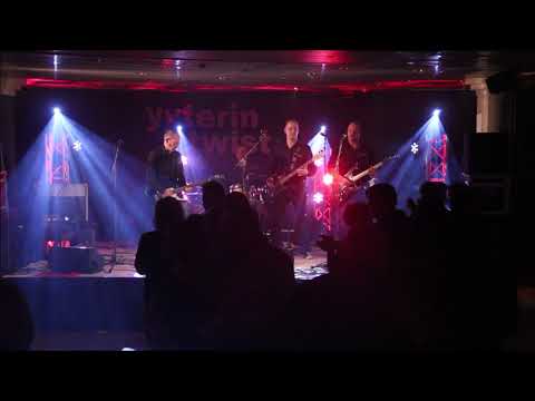 The Moments  Yyterin twist 2018