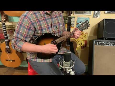 1933 Kalamazoo KM-11 (Gibson-made) flatback mandolin