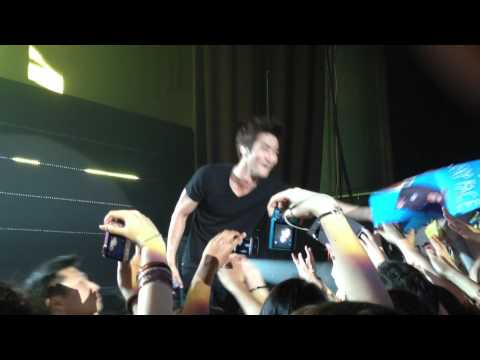 SS4 Paris - miracle (Sungmin and Siwon focused).mp4