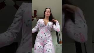 Outfit Change vs small waist pretty face with a big bank tiktok challenge #shorts(2)