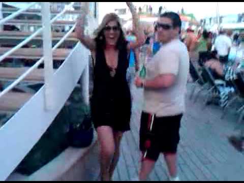 GROOVE CRUISE  Day 1 Deck Party