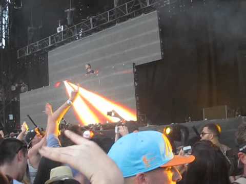 Calvin Harris - Flashback (Live at Masquerade Motel 2012)