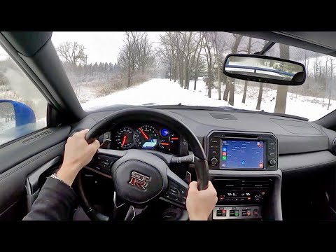 2021 Nissan GT-R Premium - POV Winter Driving Review