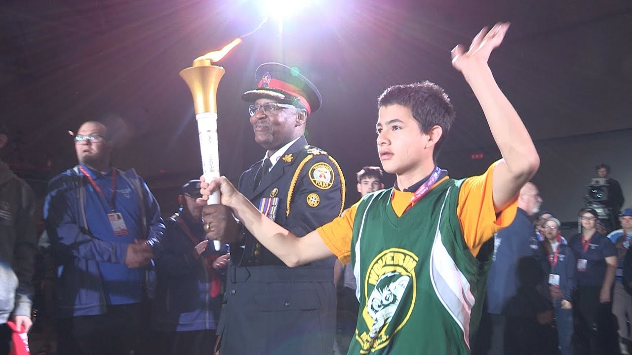 @TorontoPolice Chief Mark Saunders Lights Flame of Hope to Kick Off Special Olympics Youth Games
