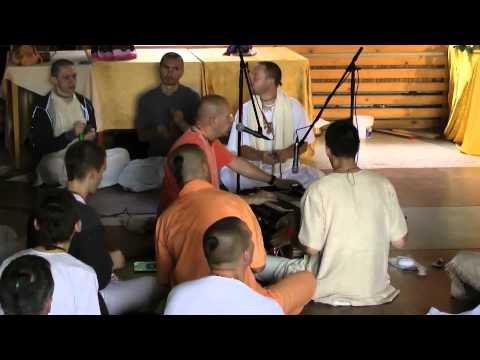 HH Bhaktivaibhava Swami - kirtan 25.06.2012