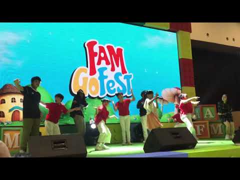 Neona feat Ananta Vinnie - Warbiasyak Live at Famgofest ICE BSD