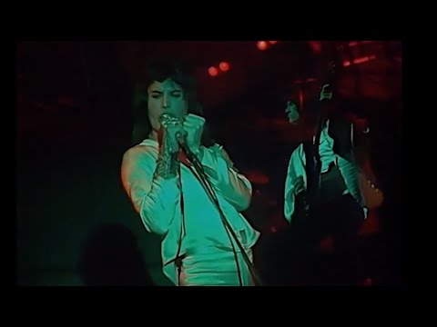 Videoclip de Flick Of The Wrist (Live At The Rainbow, London / November 1974) — Queen