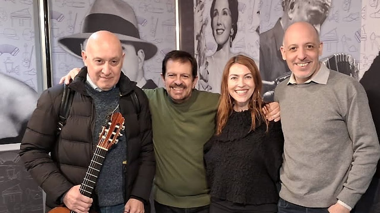 Guillermo Fernandez junto a César Angeleri y Cristian Zárate interpretaron "Sur"