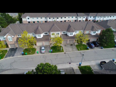 72 Wickstead Crt Brampton Loretta & Cheryllyn Flower