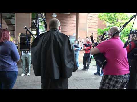 Worlds 2016 - Balagan Pipe Band at the Todd