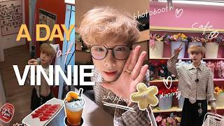Download lagu [SUB] VINNIE's First Daily Vlog💛| Photo Booth, Shopping, Movie, Haidilao, mukbang, café mp3