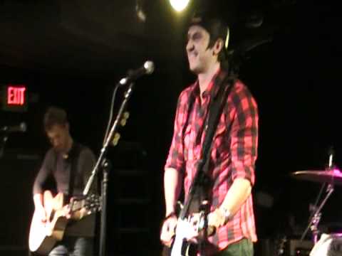 download lagu mp3 mp4 Russell Dickerson Can T Quit You, download lagu Russell Dickerson Can T Quit You gratis, unduh video klip Russell Dickerson Can T Quit You