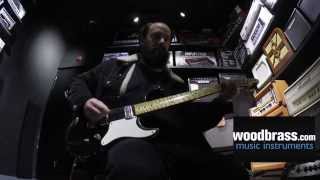 Video thumbnail for TEST FENDER WOODBRASS : La Fender Custom Shop Cabronita "Luchador" by Woodbrass