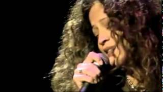 Bird on a wire-Perla Batalla_ Special_Features &quot;I&#39;m Your Man&quot;