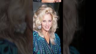 Bob Dylan Wife &amp; Girlfriend List - Who has Bob Dylan Dated?