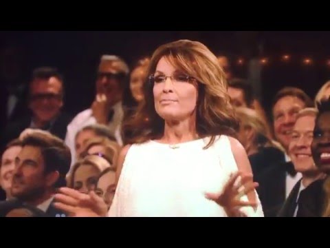 SNL suggests Palin & Trump presidential ticket 4 months before Trump announces candidacy.