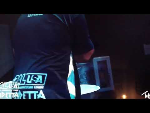 WORLD RECORD LARGEST HANDS JEFF DABE ARMWRESTLING A PAL VENDETTA SUPER MATCH AGAINST PAUL PASSMORE