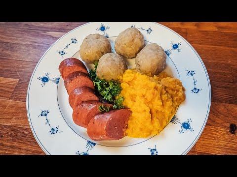 Raspeballer (Norwegian Potato Dumplings)