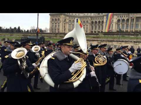 Muzica Reprezentativa a MApN - sosire / marching massed bands #fanfare #militaryband #marchingband