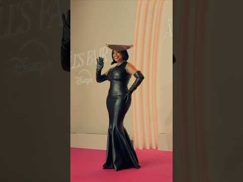 Niecy Nash Alls Fair Paris Premier 🖤