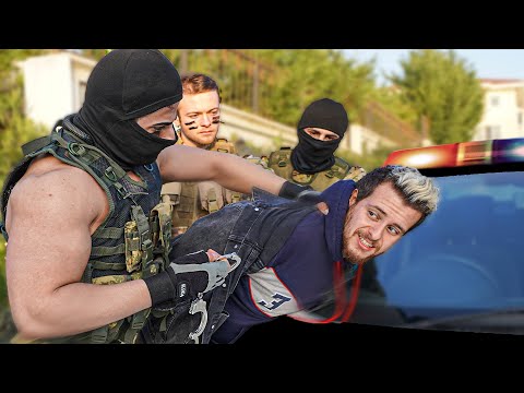 KAÇIŞ 2! (ÖZEL TİM'DEN KAÇABİLEN KAZANIR!)