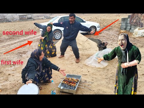  exaggerated model: " most unfortunate husband in world?! Eating kebab with taste of a fight 🍢🔥"