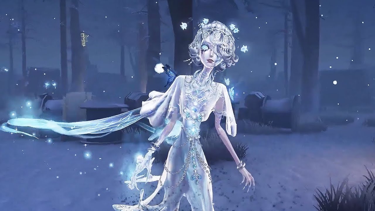 Identity V | THE QUEEN BEE S SKIN GAMEPLAY IS HERE! DEFINETLY WILL GET IT 🦋✨