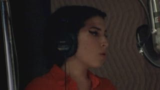 See the Moment Amy Winehouse Recorded &#39;Back to Black&#39; With Mark Ronson