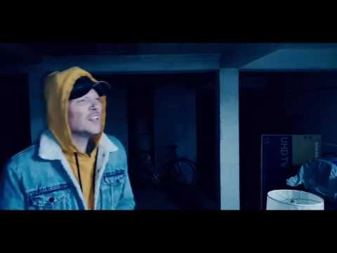 Niels Roos - Lidt Ved Siden Af Mig Selv (Officiel Video)