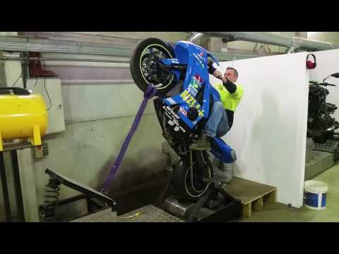 suzuki gsxr 1000 (Adelaide Mono Maniacs)