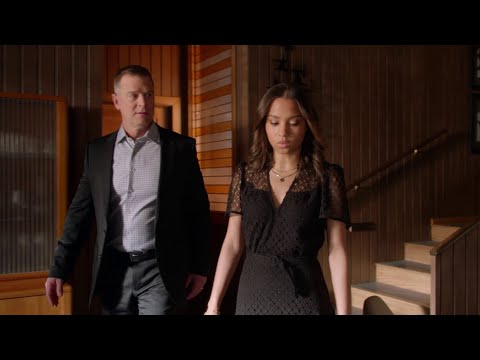 9-1-1 5x17 - Athena, Bobby, and May talk about Claudette