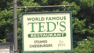 preview picture of video 'A day at Ted Steamed Cheeseburgers'