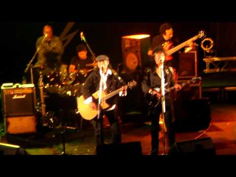 "Fitiavako" (live), Tselatra