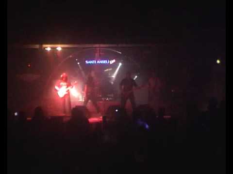 Burn.wmv - Rockdogs - Live @ Santi Angeli Music House (Better Quality)