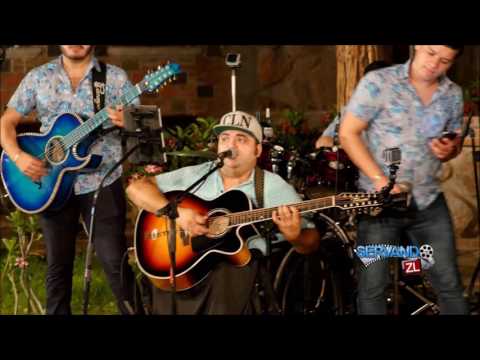 Abel Zazueta FT Banda Ilusion  Guadalupe La Guerrera En Vivo 2017