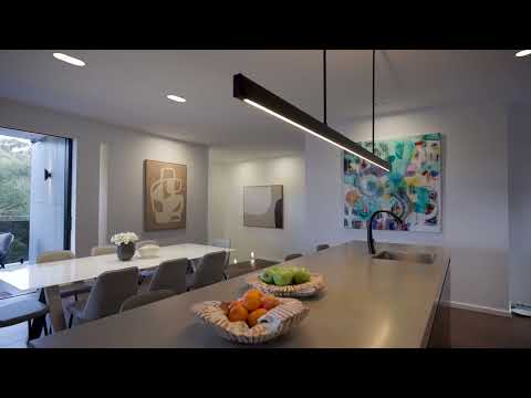 34 Rembrandt Drive, Middle Cove