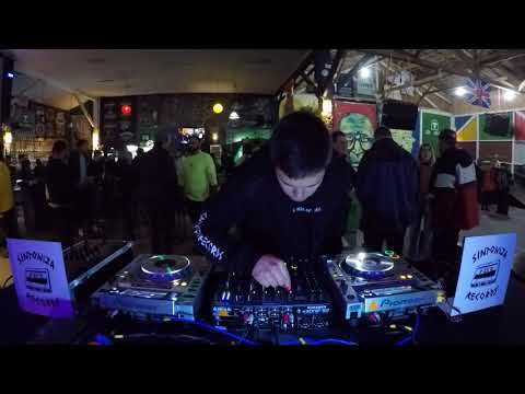 caiot | tune in with the tape 011 by sintoniza records