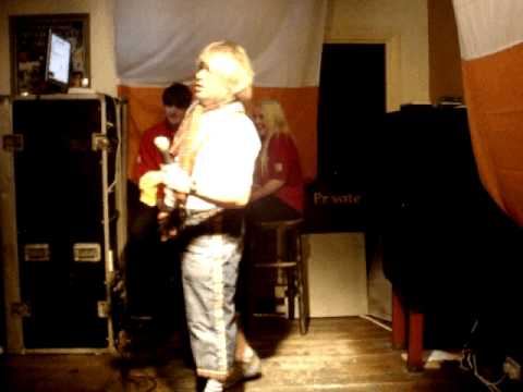 Big Pete, live at minehead