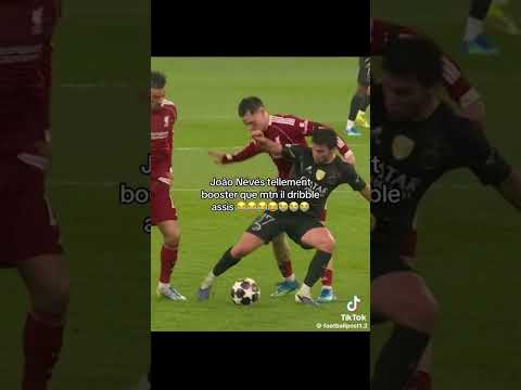 maintenant il dribble par terre 🤣 #football #wgitachi