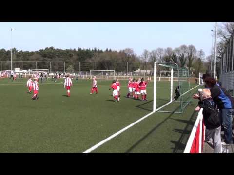 Actief F8 - VV Niekerk F3