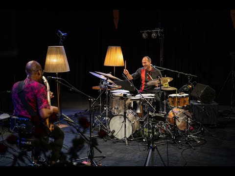 Lionel Loueke & Ferenc Nemeth - "Lullaby" @ musig im pflegidach, Muri