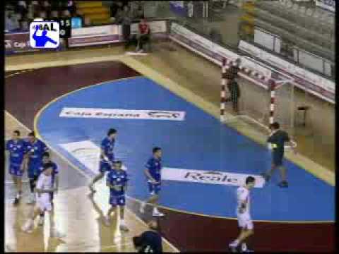 Reale Ademar 35 - C.BM. Torrevieja 24