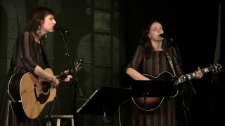 The Wainwright Sisters - Do You Love an Apple - Live at McCabe's