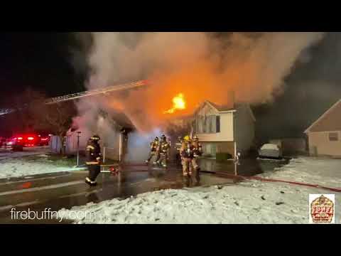 Bellevue Working Fire: 36 Deer Trail