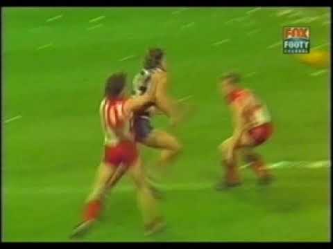 1987 R22 Swans v Geelong